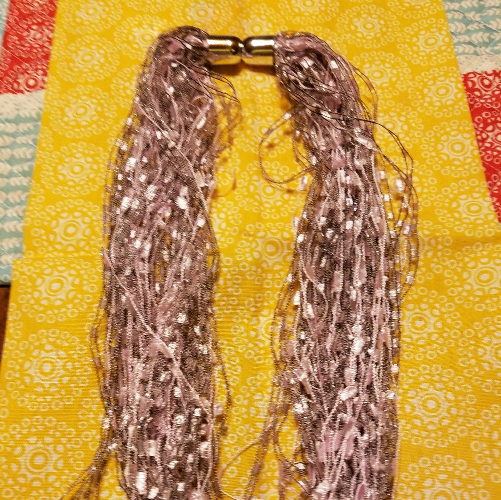 Magnetic Ribbon Scarf